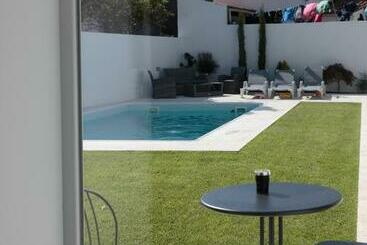 The Spot Hostel Ofir