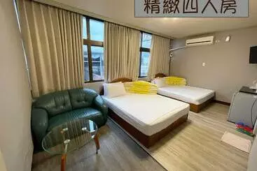 هاستل Yi Mei