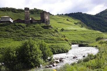 Pensión Guesthouse Robinzon Lalkhori