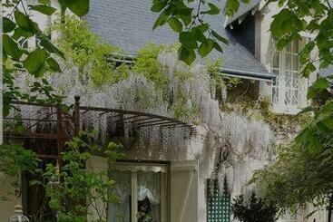 Bed and Breakfast Chambres D Hôtes Jardin D Ivoire