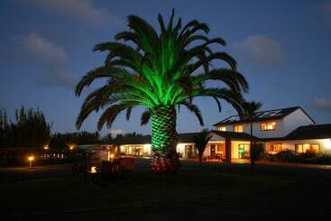 Norfolk Motel & Campervan Park