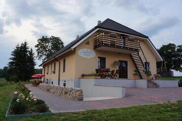 Majatalo Pööni Tavern & Guesthouse