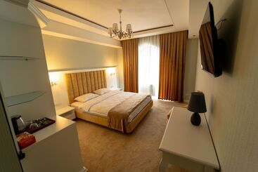 בית מלון כפרי Shohjahon Palace