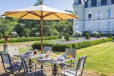 酒店 Château Des Tesnières