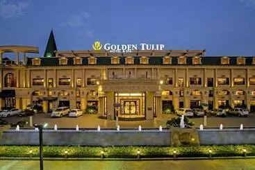 Hotel Golden Chariot Vasai   And Spa