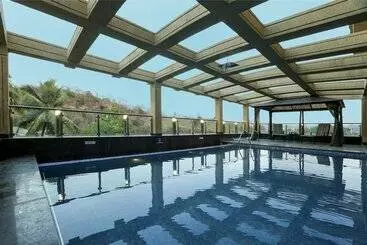 Hotel Golden Chariot Vasai   And Spa