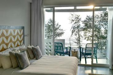 בית מלון כפרי Naia Resort Sihanoukville