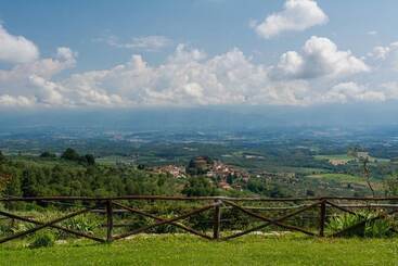 קוטג'' Agriturismo La Forra