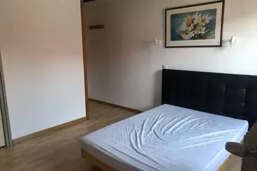 ツーリストアパートメント Guesthouse Le Vauban