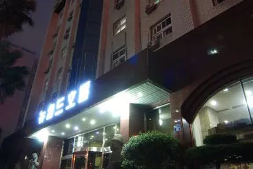 Hotel New World