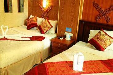 Hotel Ruan Mai Naiyang Beach Resort