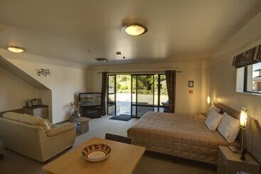 Daire Avalon Manor Motel