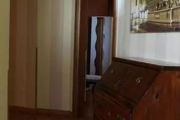 تختخواب و صبحانه Bologna Center Town