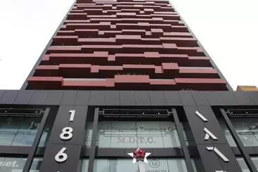 Hotel 1866 Court & Suites