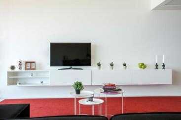 هتل 1866 Court & Suites