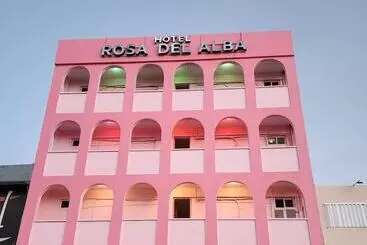 فندق Rosa Del Alba
