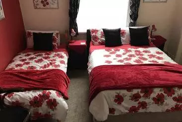 Lindores Todmorden Bed And Breakfast