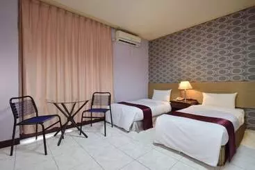 استراحتگاه Jiuning Business