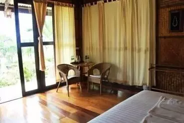 Hotelli Amber Sands Beach Resort