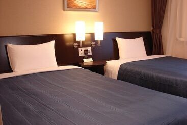 فندق Route Inn Tsuruoka Ekimae