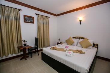 ホテル Kingfisher Angkor