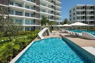 آپارتمان‌های توریست‌ها The Sea Condo