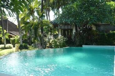 酒店 Di Abian Resort