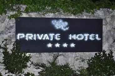 Hotelli Private Hôtel   Adult Only