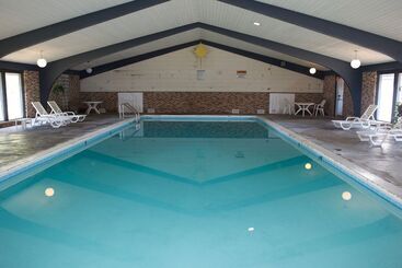 فندق على الطريق Amerivu Inn & Suites   St Croix Falls