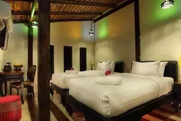 بنسيون Nai Boutique House