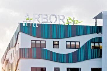 酒店 Arbor Biz
