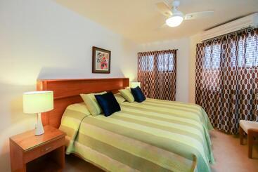 호텔 Cabarete Palm Beach Condos