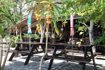 Hotel Coco Garden Resort