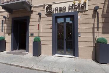 Hotel Cuneo