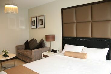 מלון דירות Versailles Stay