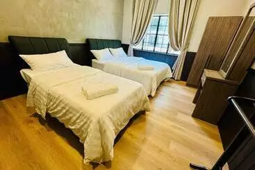 Jesselton Cabin   Hostel