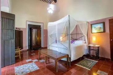 Otel Capital O Hacienda Yunku