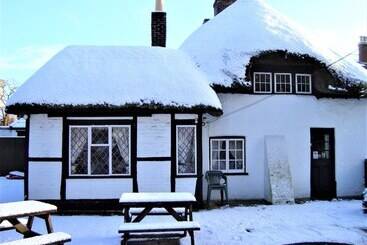 관광객 아파트 Avon Accommodation