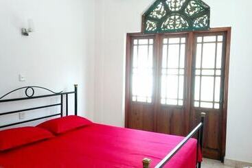 Kandy Walkers Hostel