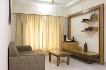Aparthotel Mint Domestic Airport Suites