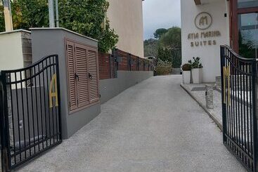 Hotel Ayia Marina Suites