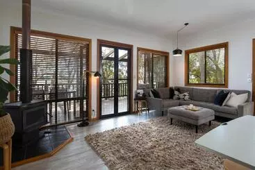 Hotel Eumarella Shores Noosa Lake Retreat