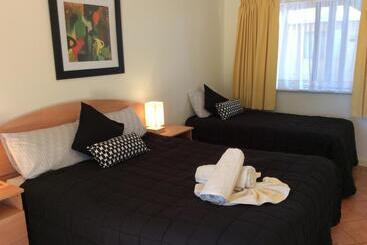 Hotel Pelican S Nest