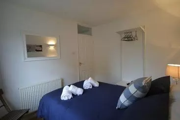 Turistihuoneistot Bishop S Court Apartment