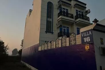 Hotel Villa Sixteen