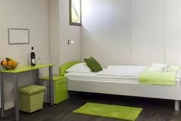 فندق صغير Botel Marina