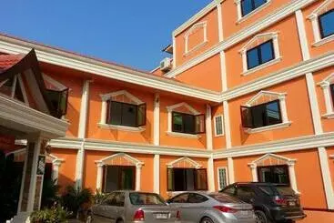 בית מלון כפרי Khamsaner