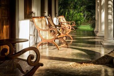 Hotell Nisala Arana Boutique