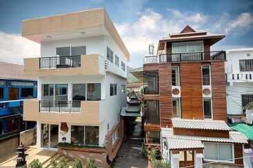 בית מלון כפרי Sailomjoy The Boutique Hostel