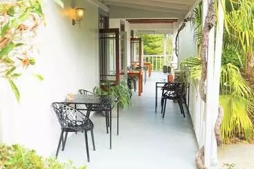 Пансион Swellendam Country Lodge Guest House B&b